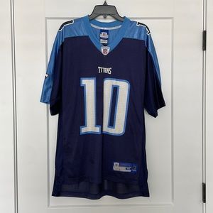 Tennessee Titans #10 Vince Young Jersey, fits Large / 4.99 SHIPPING